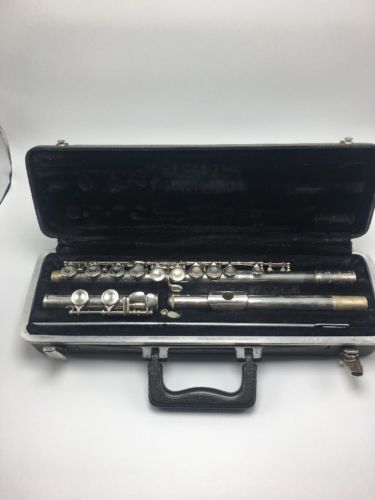 Vintage Selmer Bundy Flute W/Hard Case