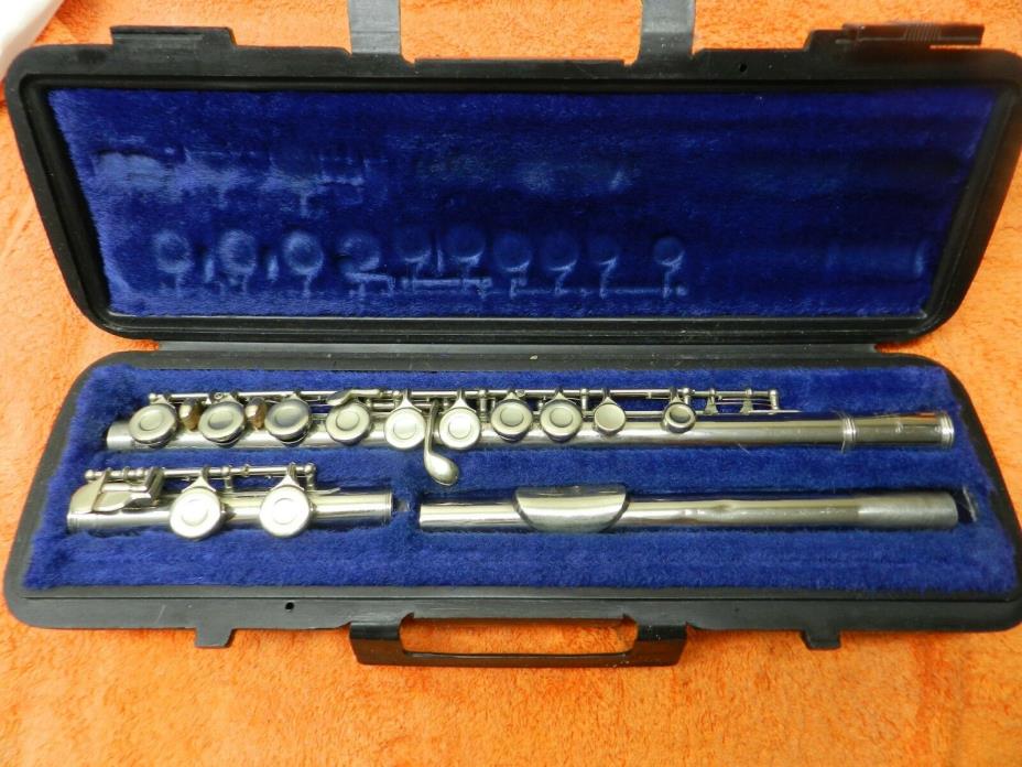 Aria Professional Flute Model F100
