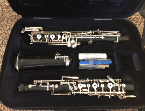 FOX MODEL 300 PROFESSIONAL RESIN OBOE  S/N 11359