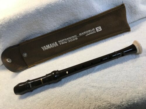 Yamaha Sopranino Baroque Recorder YRN-302B in Fabric Case (Japan) VT Marked Vtg