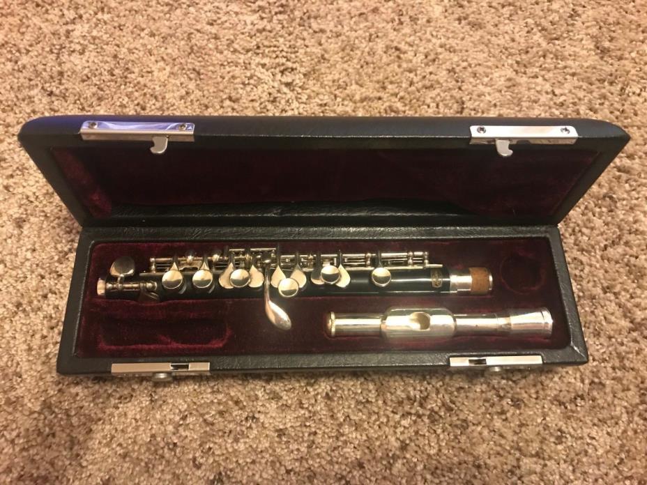 Bundy BPC-300 Piccolo, Band Instrument