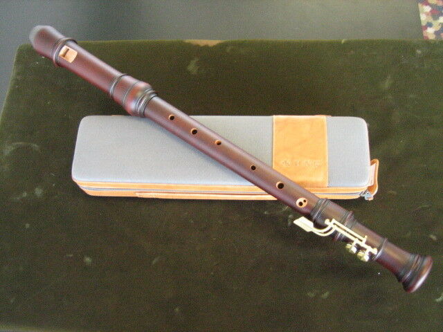 KUENG KUNG NEW MODEL 2511 BAROQUE STAINED PEARWOOD TENOR RECORDER WITH TWO KEYS!