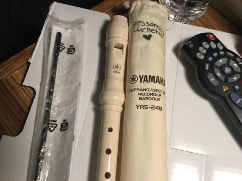 Yamaha- Soprano/ Descant Recorder Yrs- 24b - Used See Pics