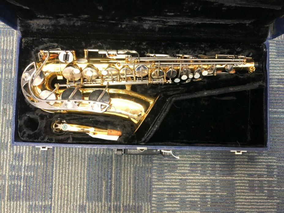 Vito Alto Saxophone with Hardshell case