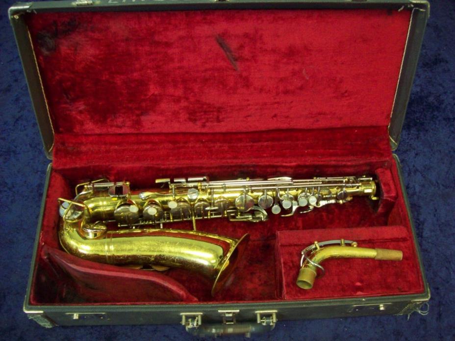 VINTAGE BUESCHER ALTO SAXOPHONE + BUESCHER CASE - NEW PADS