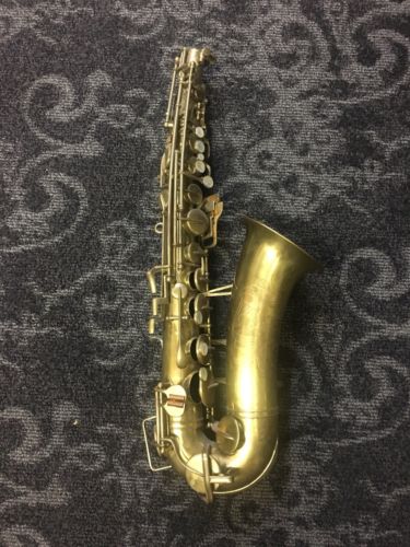 VINTAGE Buescher Aristocrat Alto SAXOPHONE Vintage WithCase 1930s