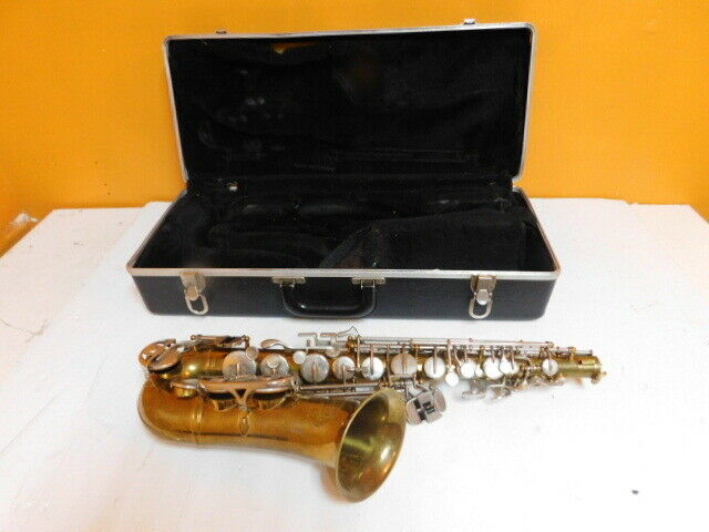 Vintage Selmer Bundy II Saxophone With Hard Case NEEDS REPAIRS