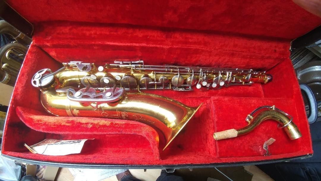 CARL FISCHER (MALERNE)TENOR SAXOPHONE-SERVICED, GOOD SOLID CONDITION, STRAIGHT.