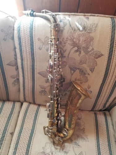 VTG ANTIQUE CG C G CONN LTD USA  ALTO  SAXOPHONE 537006 With Neck and Case