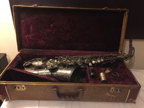 Vintage 1928 Buescher True Tone Low Pitch Alto Saxophone