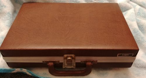Vintage SAVOY 30 Audio Cassette Briefcase Style Carrying &Storage Case Brown