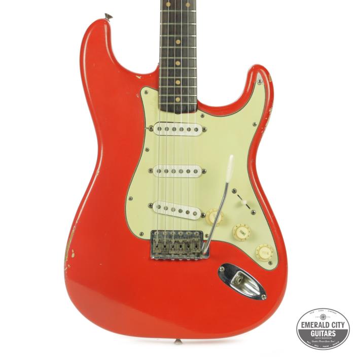 1959 Fender Stratocaster Fiesta Red