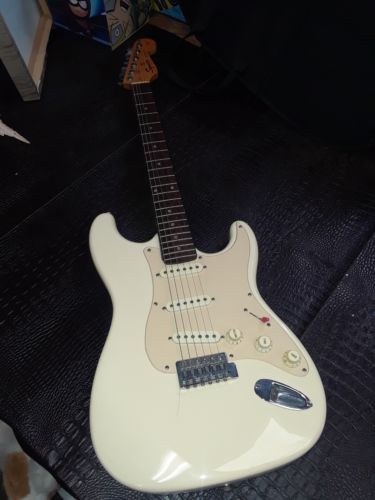 Original 2004 Fender American Deluxe STAMPE 50th Anniversary Stratocaster White
