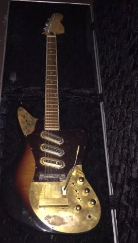 VINTAGE ORIGINAL FRAMUS GOLDEN ELECTRIC GUITAR W/ CASE