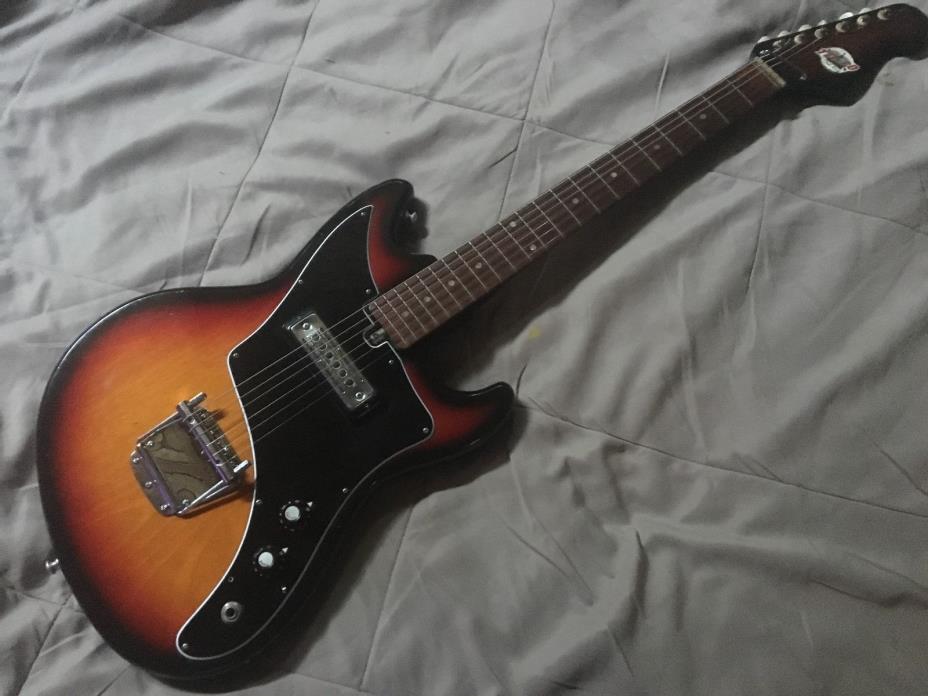 TEISCO Del Rey  E-112  electric GUITAR ..sunburst ... VINTAGE 1960's