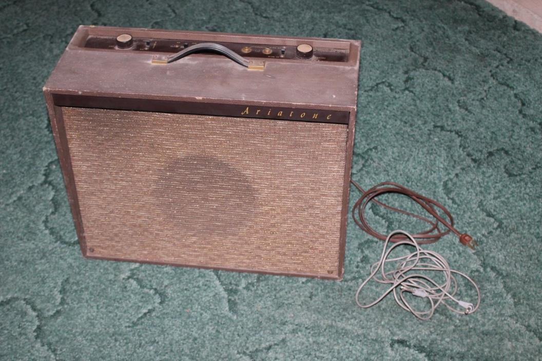 Good Used Ariatone Model 810 Guitar Amp Vintage 60's + Cable Amplifier Estey