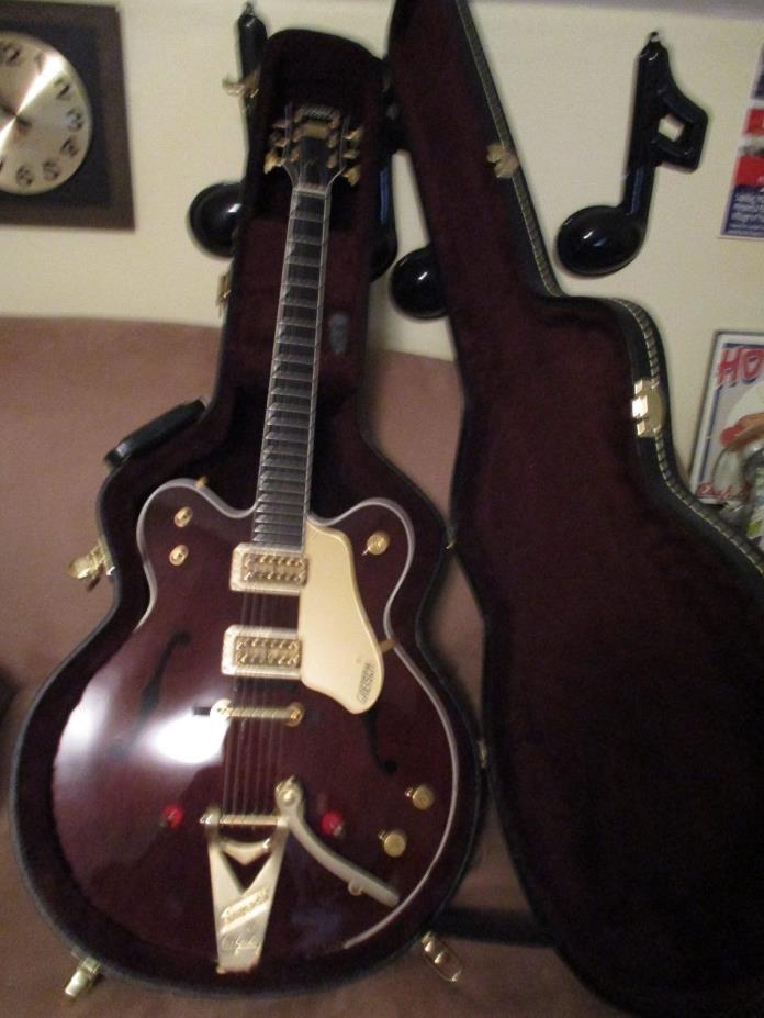 2014 GRETSCH CHET ATKINS GUITAR WITH CASE