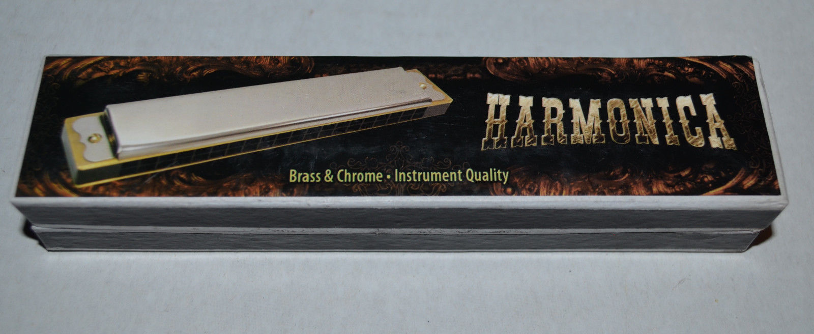 HARMONICA BRASS & CHROME INSTRUMENT QUALITY 20 NOTE WITH BOX 6 INCHES