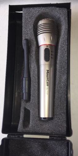 Wireless & Wired Dynamic Microphone Sysytem ~ Mountain Professional EL1131 EUC