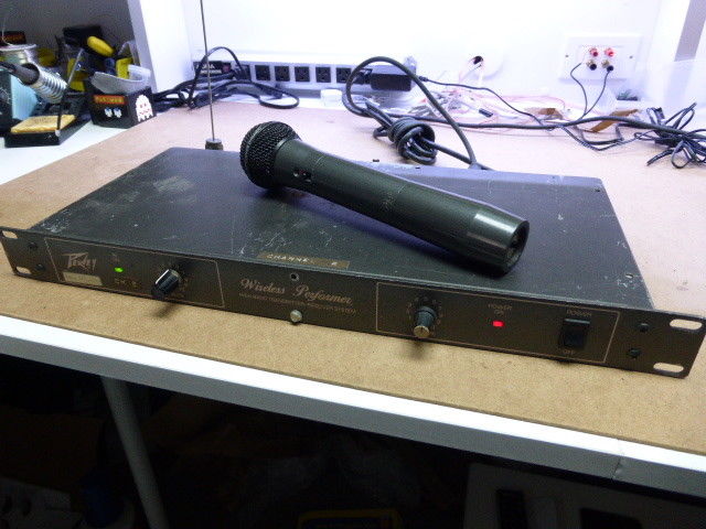 Vintage Peavey Wireless Performer Microphone VHF Rack mount Receiver