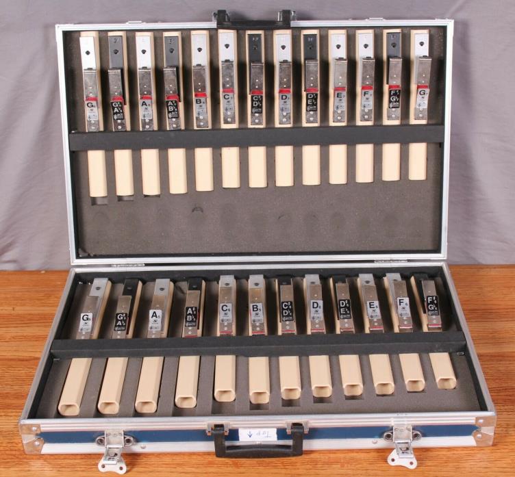 Suzuki CM-25 Chimettes Tone Chimes G5 - G7 --- 25 Handbells Hand Bells w Case