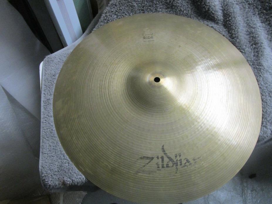 FREE shipping RARE Hard to Find size Zildjian 18