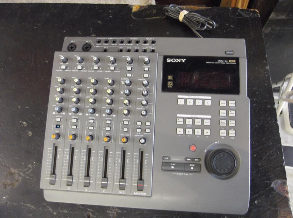 SONY MDM-X4 Mk2 Powers On!!!
