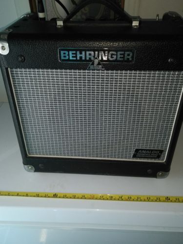 BEHRINGER AMP