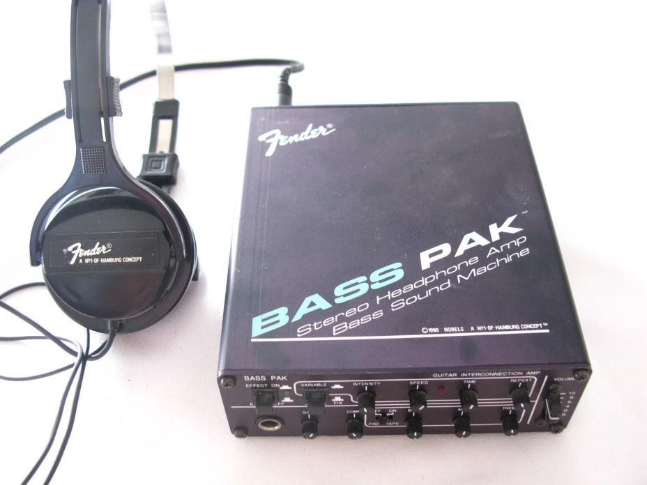 Fender BASS PAK Solid State Guitar Amp 1 Watt w/ fender Headphones 0239005000