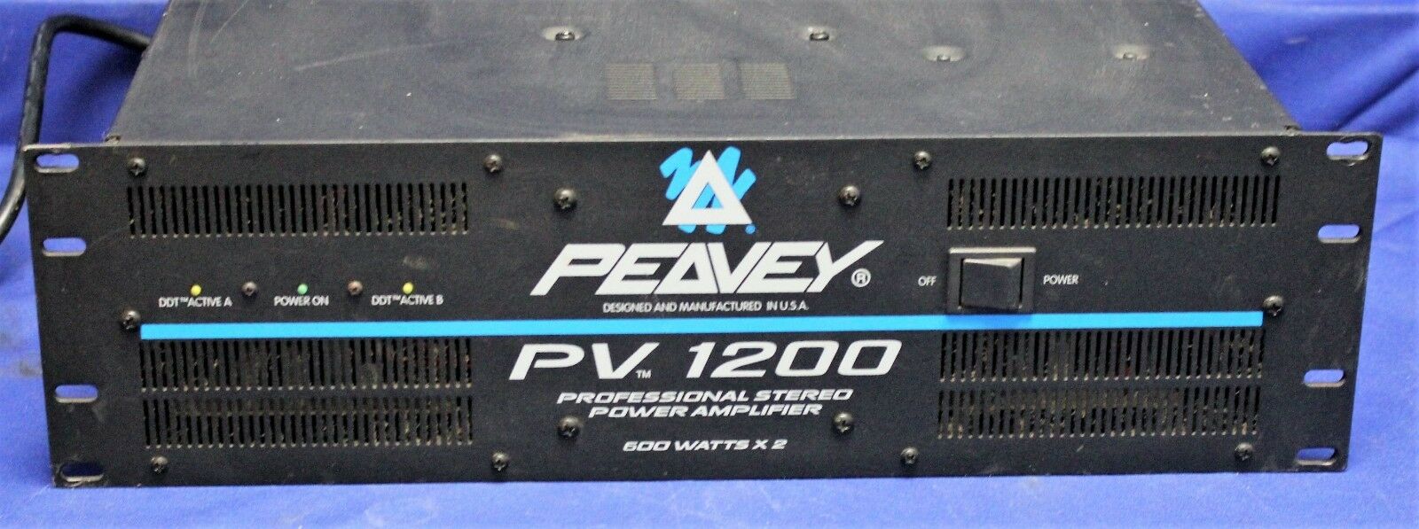 Peavey PV 1200 Professional Stereo Power Amplifier