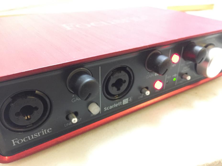 Focusrite Scarlett 2i4 Digital Recording Interface (1st generation)