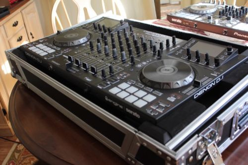 Denon MCX8000 DJ Controller With Odyssey Flight Case
