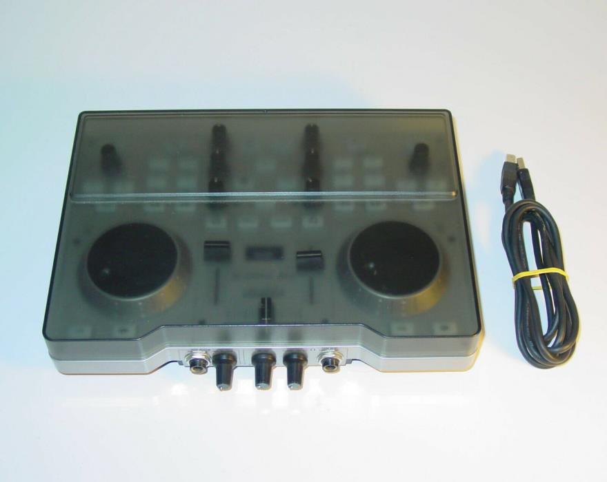 HERCULES PORTABLE DEEJAY CONSOLE MK4 / USB DJ Console Controller
