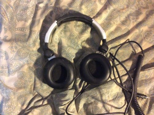 American Audio HP 700 Professional High-Powered Headphones