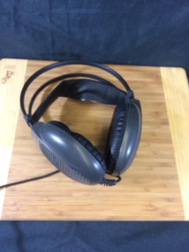 AKG K-55 STUDIO MONITOR PRO AUDIO STEREO HEADPHONES KOSS (Q2)
