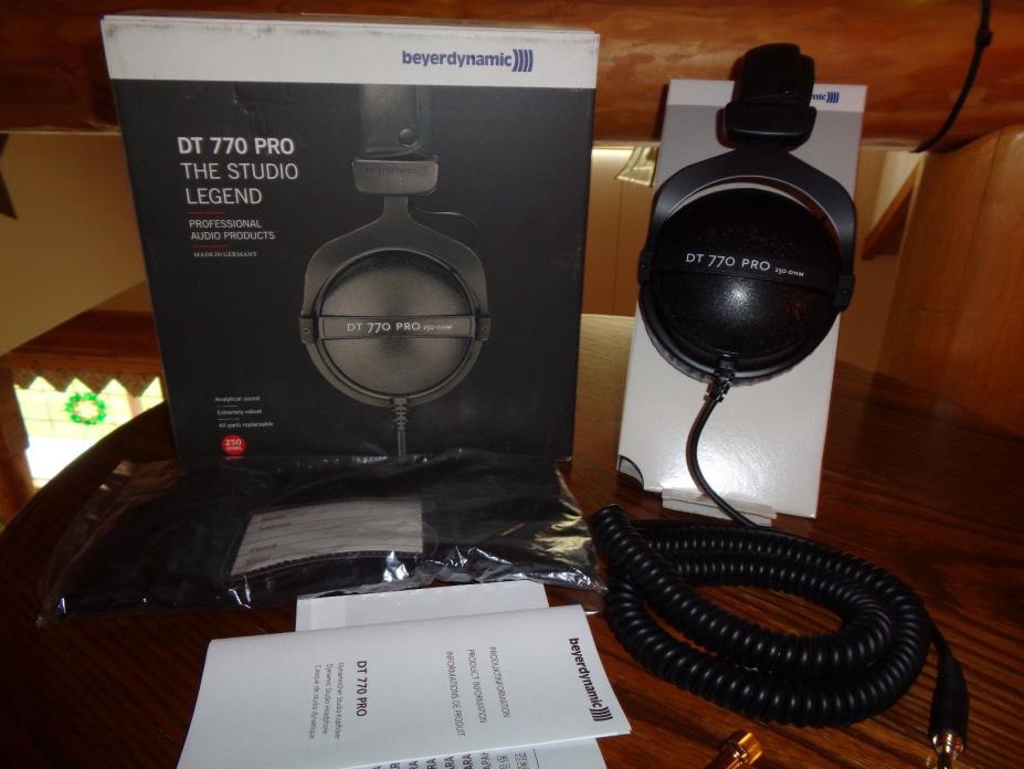 beyerdynamic DT 770 pro 250 ohm  Closed Studio Headphones3