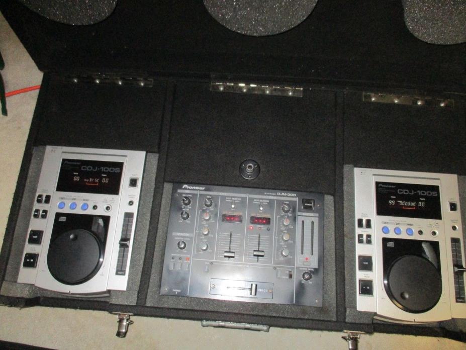 Pioneer DJ System 2 CDJ-100S & DJM-300 Mixer With Coffin (Local Pick Up Only)