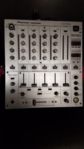 Pioneer DJM-600 professional DJ Mixer near mint