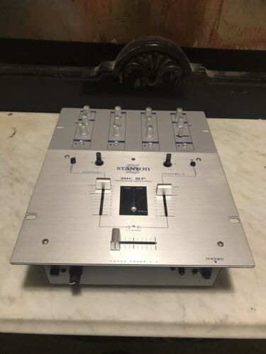 Stanton SK-6F Pro Battle Mixer 2 Channel
