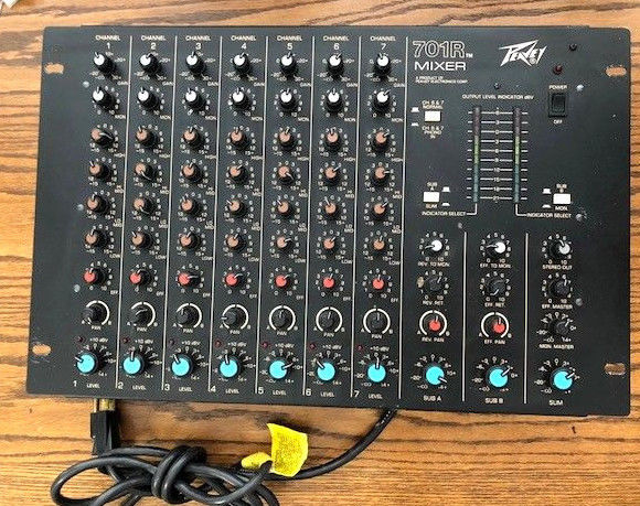 Vintage 1980s PEAVEY 701R 7-CHANNEL 4-BAND EQ PRO AUDIO RACK MIXER -- Nice!