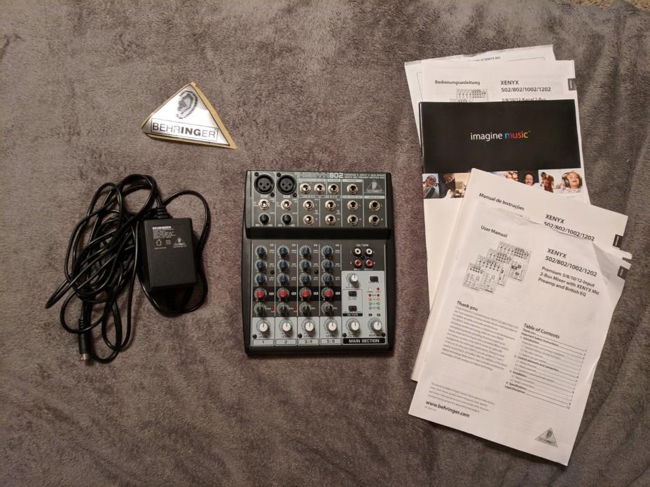 Behringer XENYX802 Analog Mixer - 8 Channels Mic Preamp