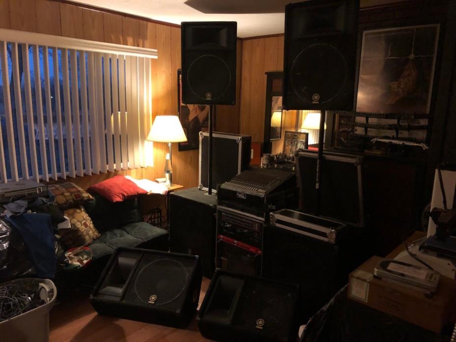 Mackie Board Power AMP, Powered P.A, Yamaha Speakers & Monitors, Speak on Cables