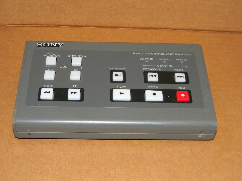 Sony PCM 7040 DAT Digital AudioTape Recorder Player Remote Control Unit RM-D7100