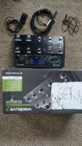 TC Helicon VoiceLive 3 Extreme Vocal Effects Processor