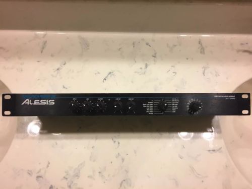 Alesis Microverb III 16-bit Digitail Reverb and Delay 256 Programs