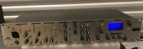 Focusrite Platinum VoiceMaster Pro  -  Channel Strip/ Mic Preamp