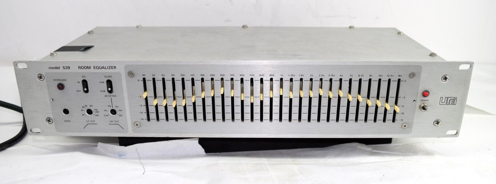 Urei	Model 539 27 Band 1/3 Octave Room Equalizer Stereo