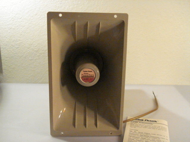 RADIO SHACK SUPER POWERHORN 40 WATTS INDOOR OUTDOOR  40-1307