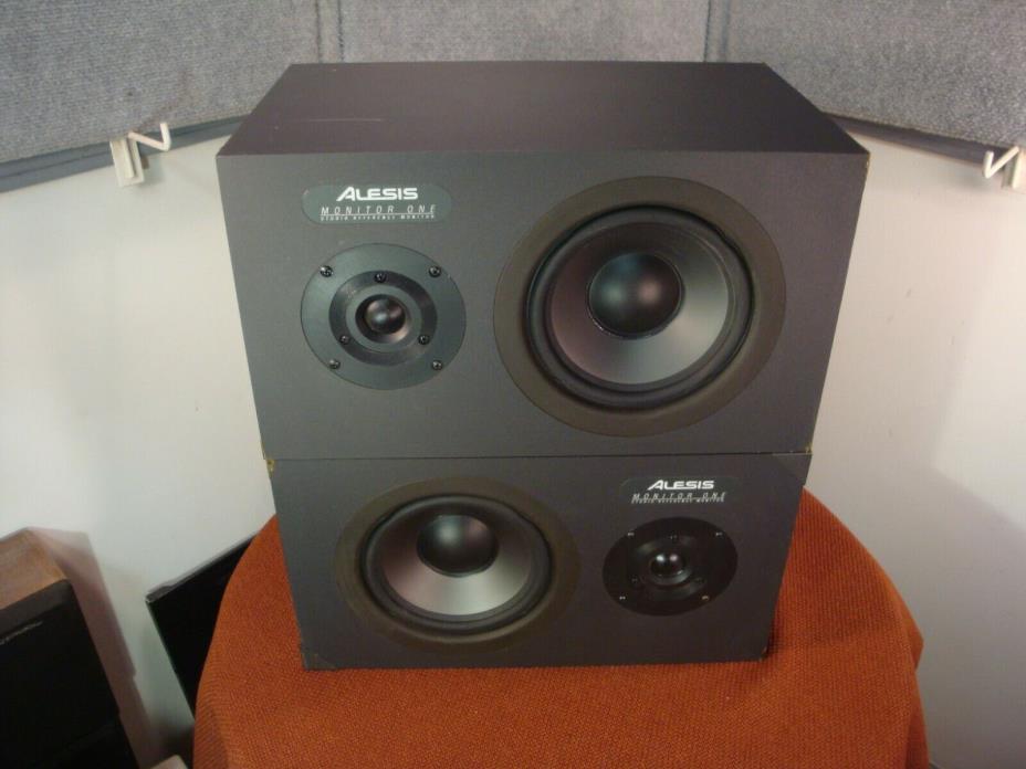 Alesis Monitor One Studio Monitor 2-Way Speaker Pair