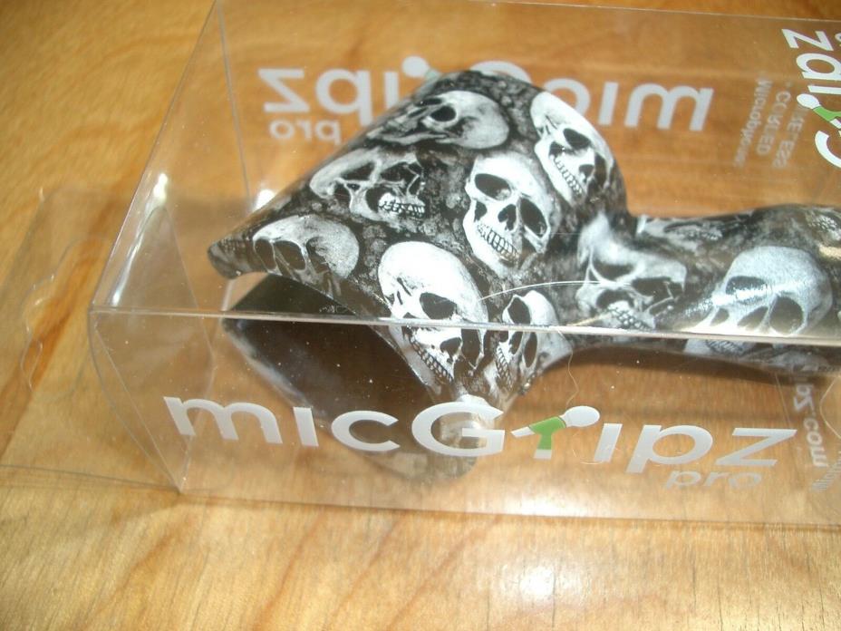 NEW MicGripz Pro Microphone Clip, Black & White Skull Pattern